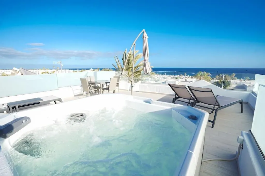 Rooftop Sea View With Jacuzzi And A/C Puerto del Carmen  Apartment