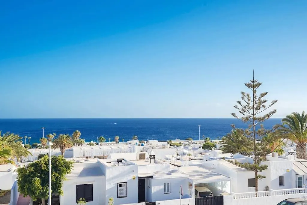 Apartment Rooftop Sea View With Jacuzzi And A/C Puerto del Carmen  Spain